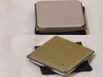 写真: CPU の表と裏